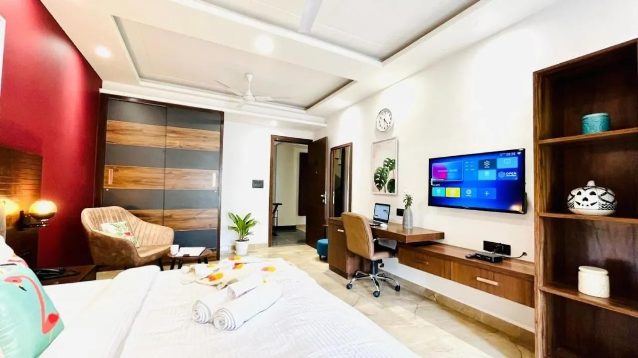 Zen Studios - Dlf Cybercity Gurgaon 0*,
